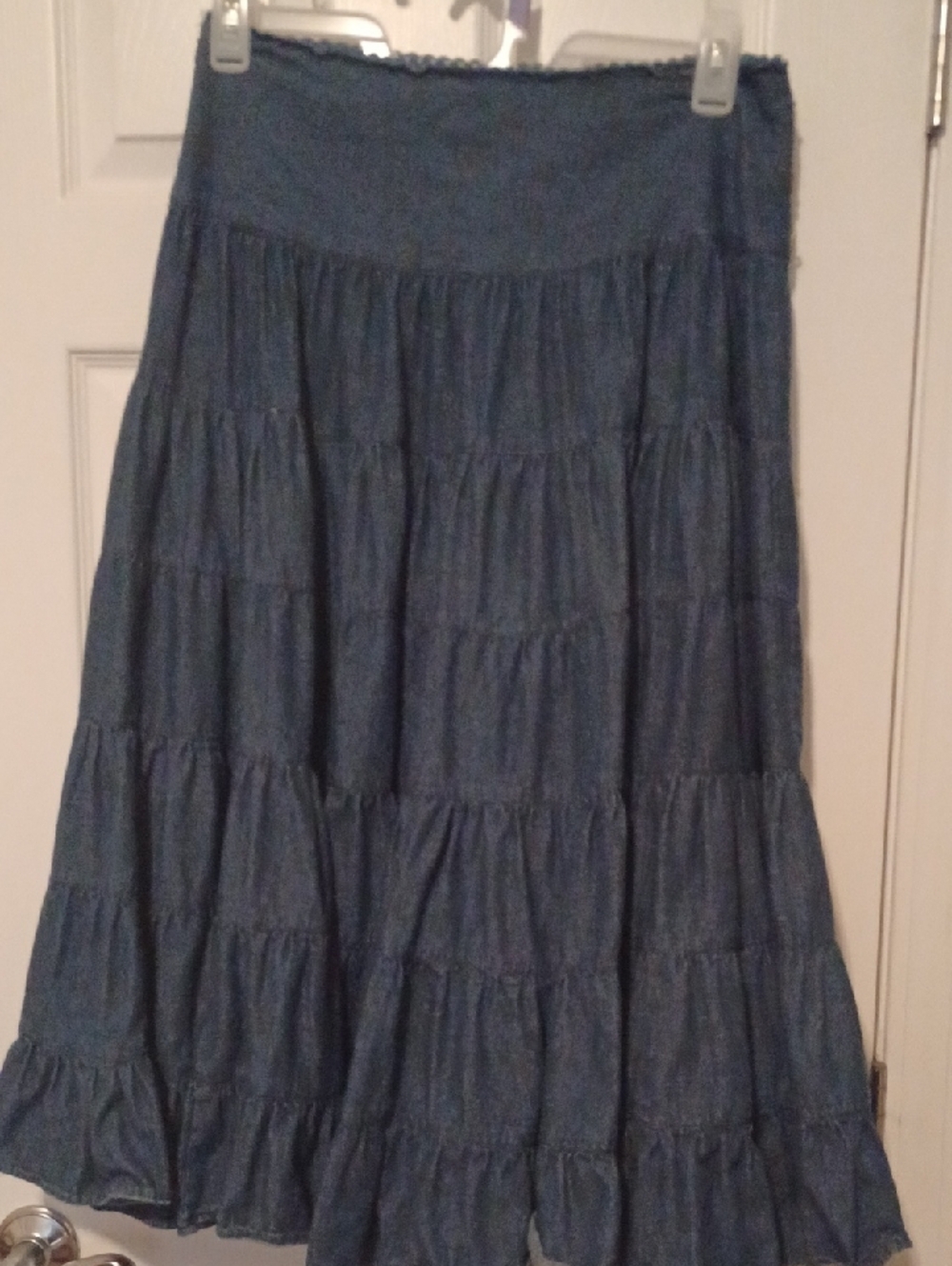 << Freestyle Blue Tiered Maxi Skirt with Embroidered Waistband Women's Size M - Picture 5 of 8